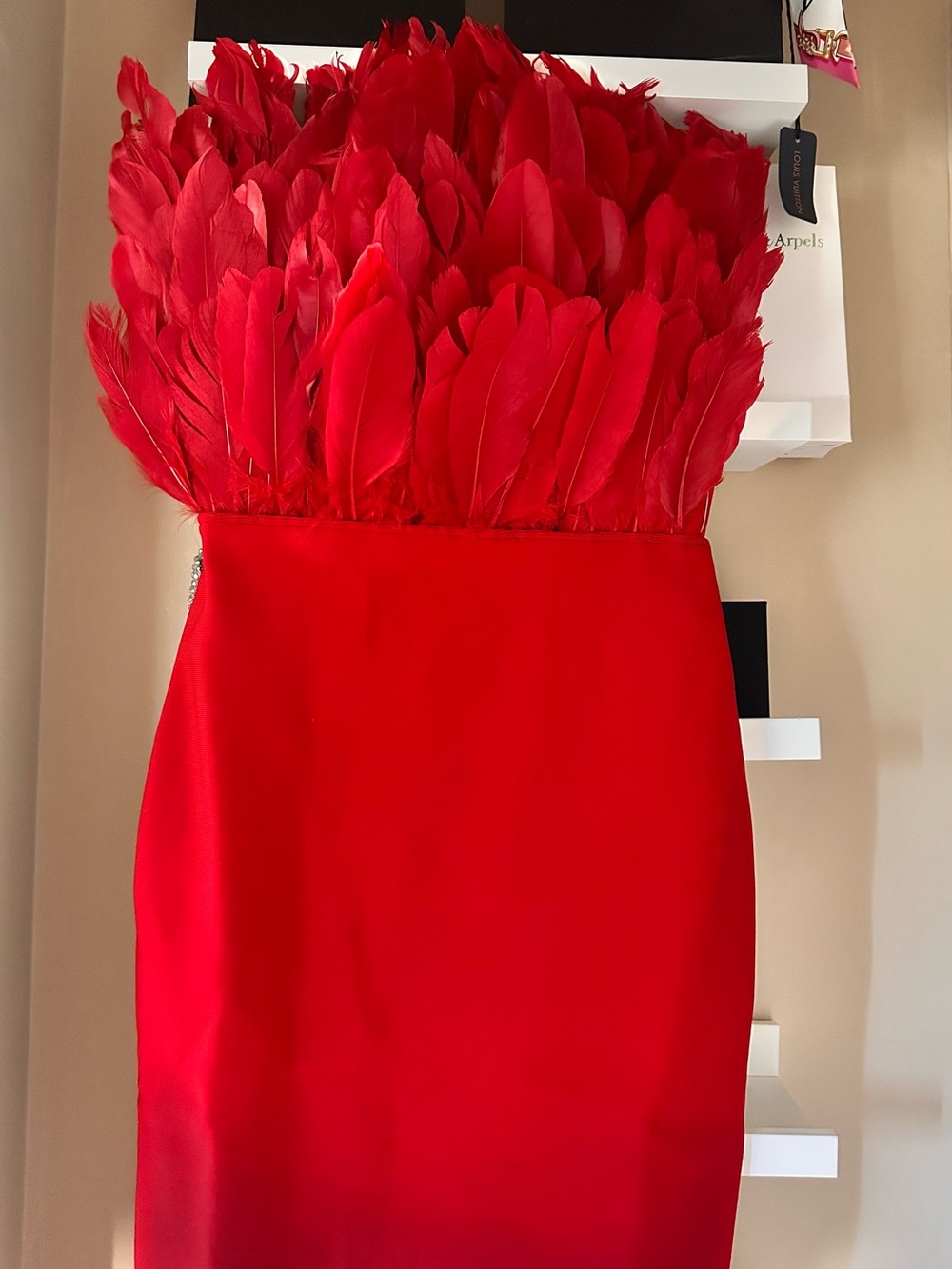 Dresses - Picture 7 of 7